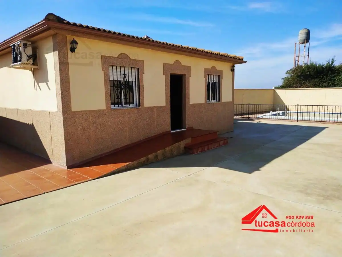 Exterior view of Country homes for sale in Córdoba  with Air Conditioner, Private garden and Storage room