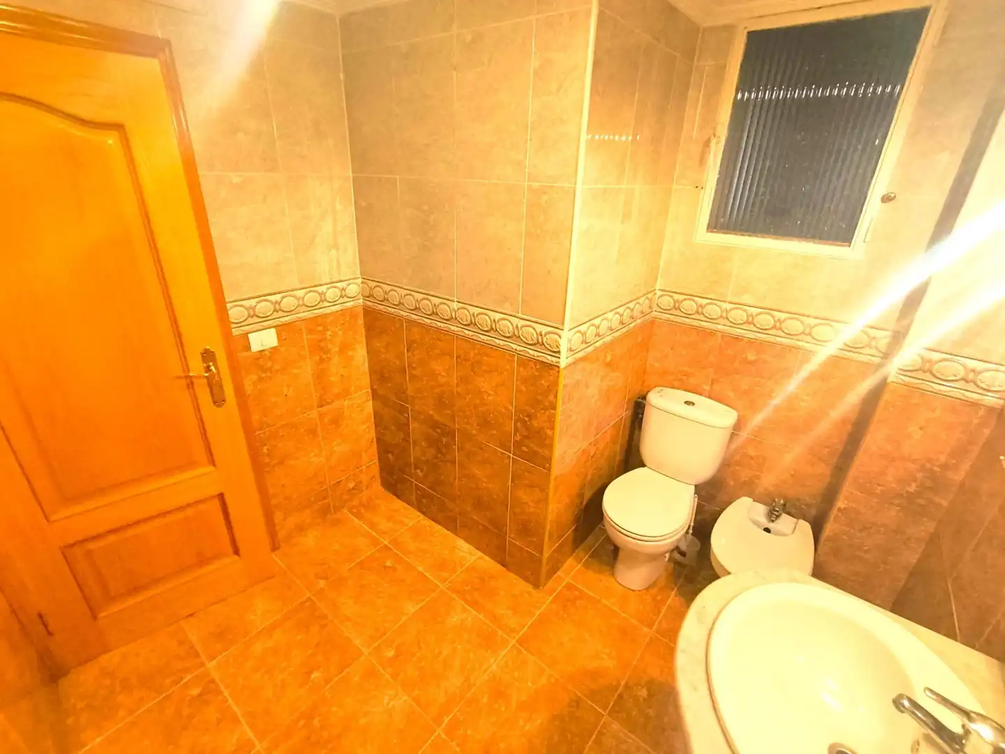 Baño de Apartamento en venta en Castellón de la Plana / Castelló de la Plana con Aire acondicionado y Parquet