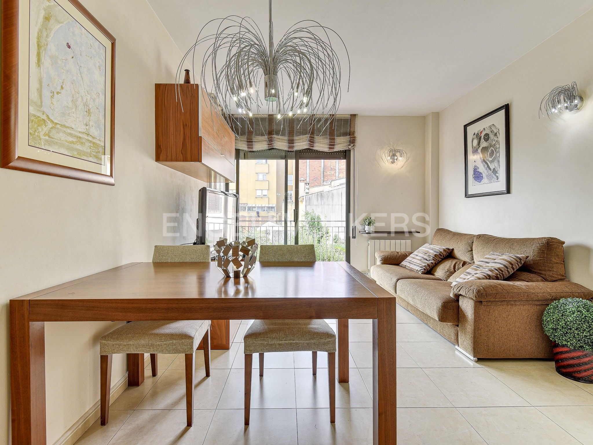 Vista exterior de Àtic de lloguer en Sant Cugat del Vallès amb Aire condicionat, Calefacció i Terrassa