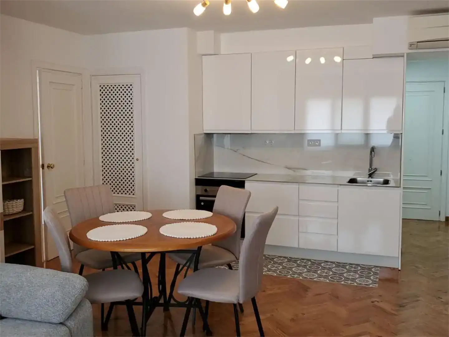 Küche von Wohnung zur Miete in  Valencia Capital mit Klimaanlage