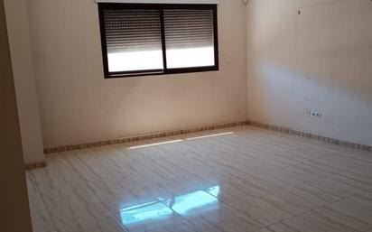 Bedroom of Flat for sale in Villalonga  with Alarm