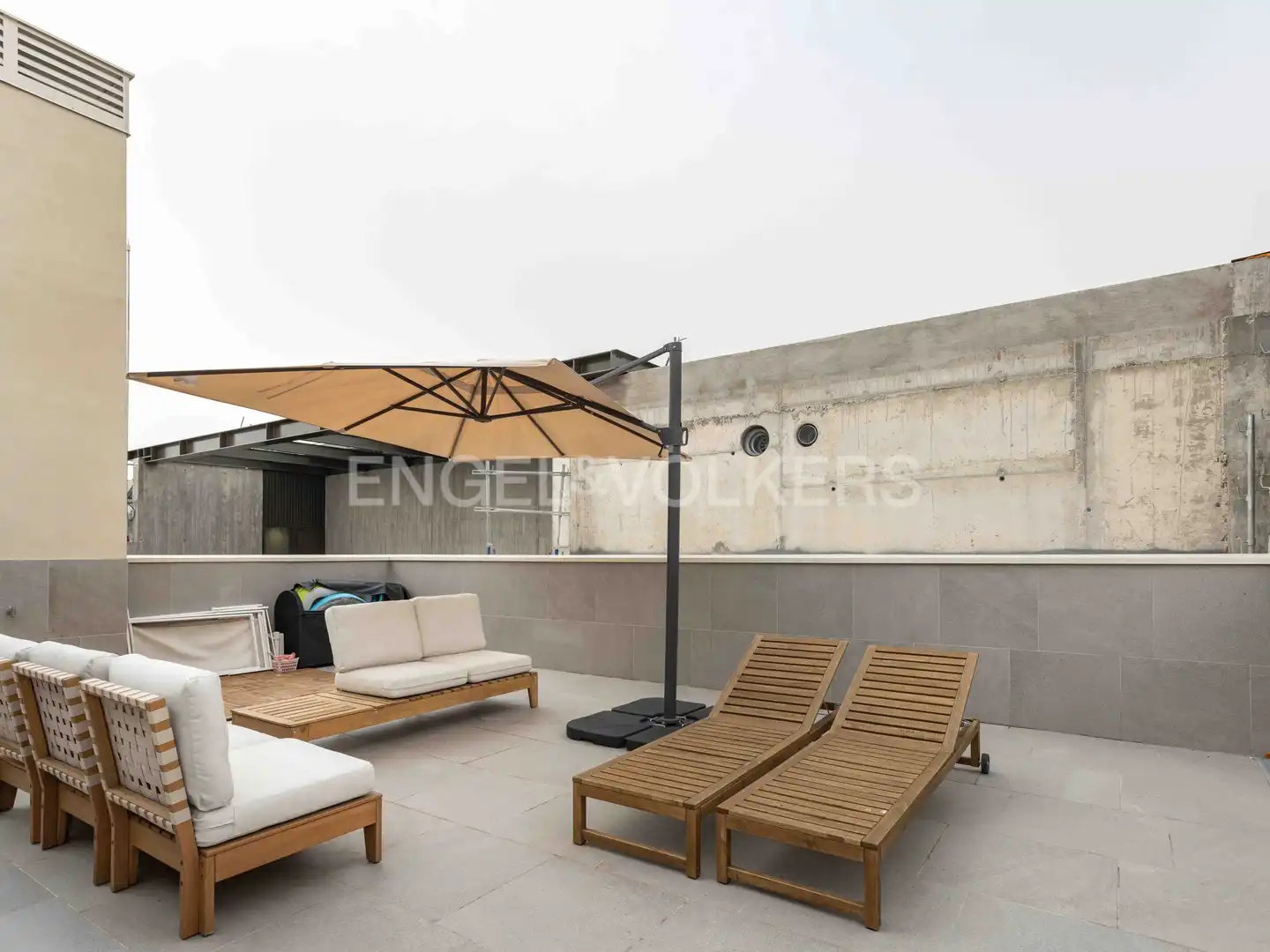 Terrace of Attic for rent in Barcelona  with Air Conditioner, Heating and Parquet flooring