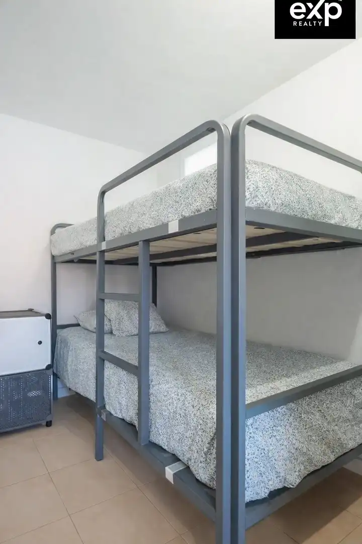 Habitación de Estudio en venta en O Grove   con Calefacción, Terraza y Amueblado