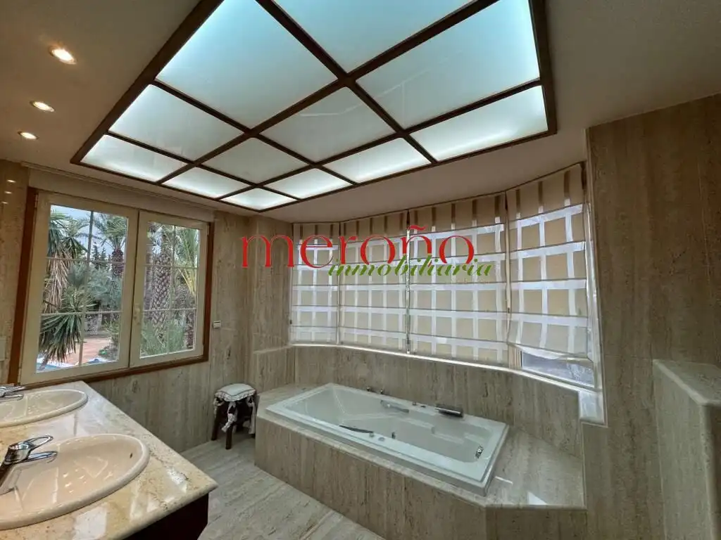 Detached house with pool for sale in Alzabares, imagen 77