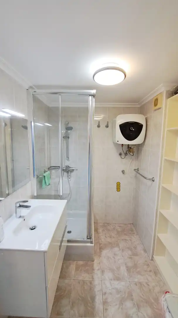 Bathroom of Flat for sale in San Bartolomé de Tirajana  with Balcony and Community pool