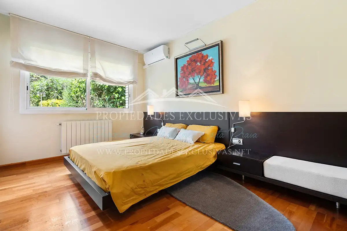 Schlafzimmer von Haus oder Chalet zum Verkauf in Alella mit Klimaanlage, Heizung und Privatgarten