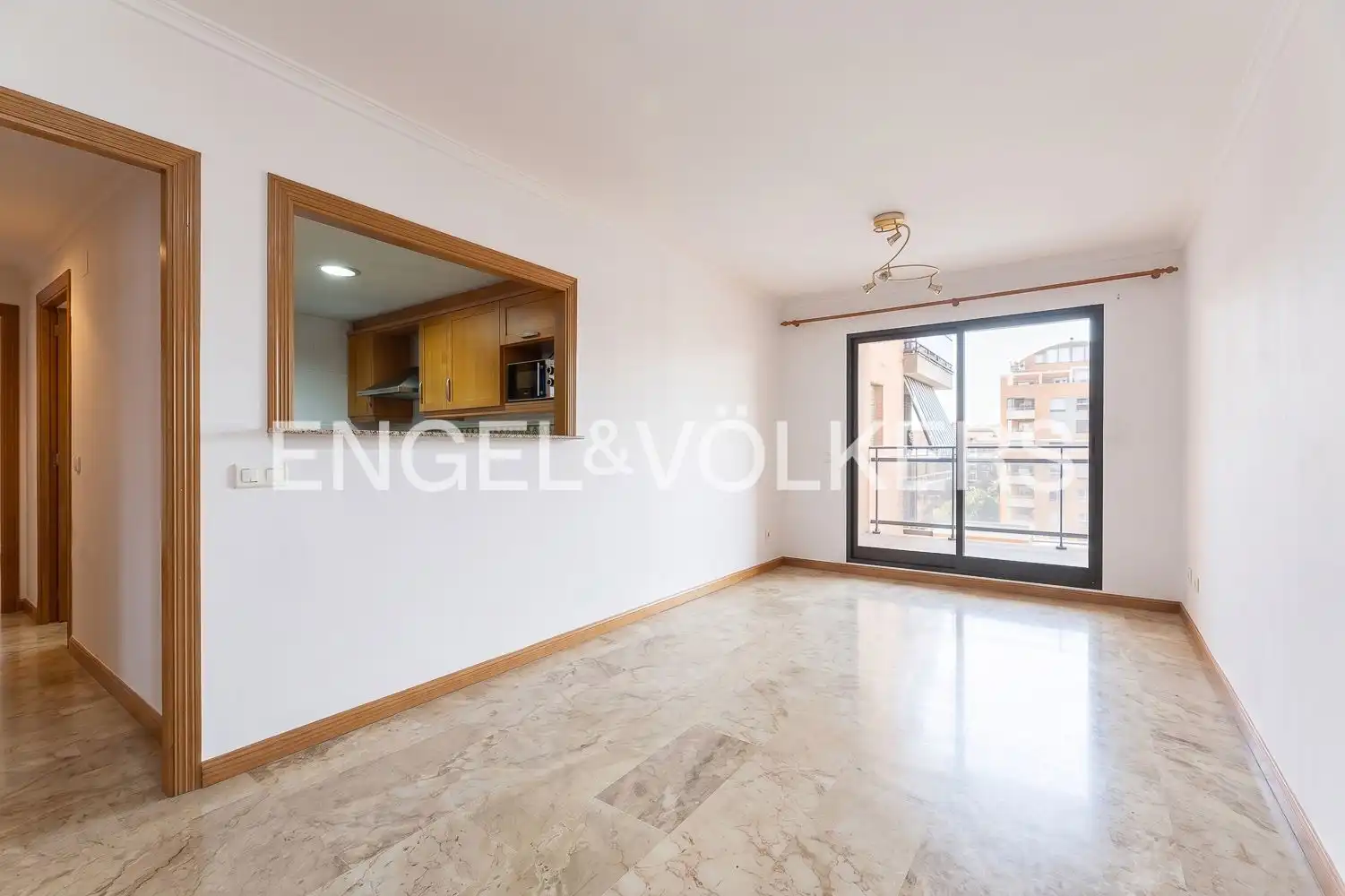 Sala de estar de Piso de alquiler en Valencia con Aire acondicionado, Calefacción y Jardín privado