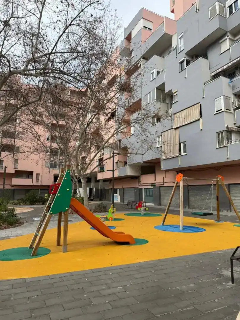 Außenansicht von Dachboden zur Miete in Valencia mit Privatgarten, Parkett und Abstellraum