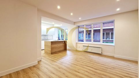 Foto 3 de Piso en venta en Calle Uría, Barrio del Centro, Gijón