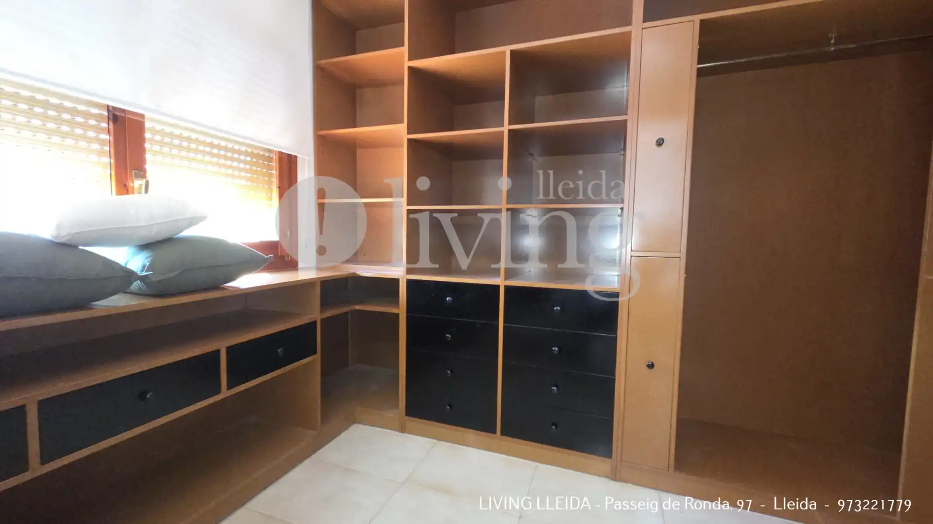 Schlafzimmer von Einfamilien-Reihenhaus zur Miete in Lleida mit Klimaanlage, Heizung und Privatgarten