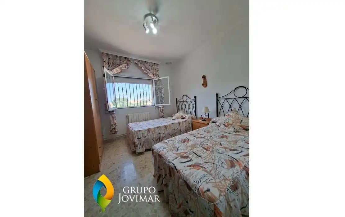 Habitación de Casa o chalet en venta en Guadix con Calefacción, Piscina y Amueblado
