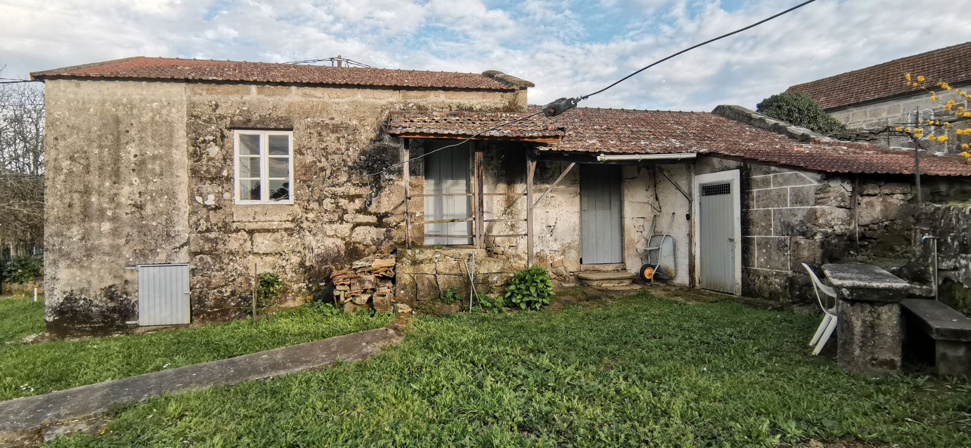 Exterior view of House or chalet for sale in Mondariz  with Private garden