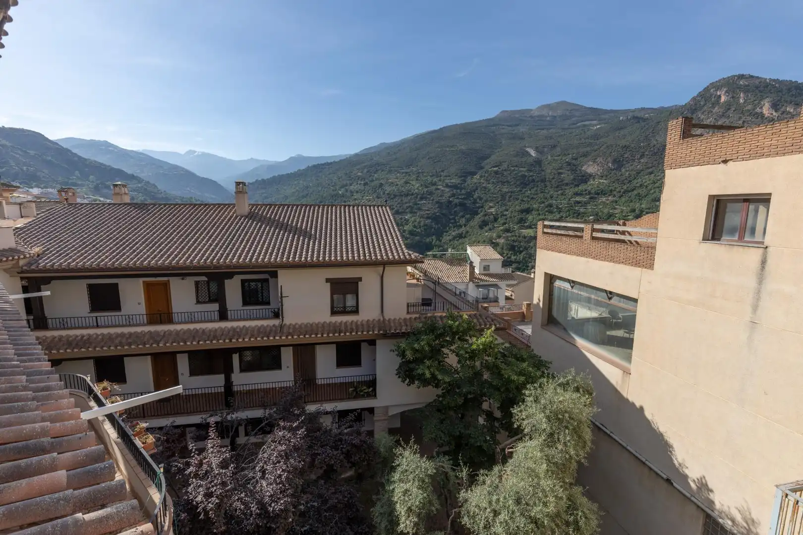 Exterior view of Flat for sale in Güéjar Sierra  with Air Conditioner, Heating and Terrace