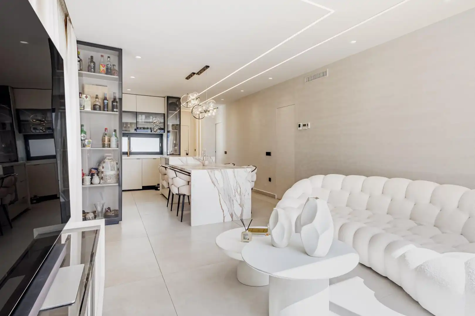 Sala de estar de Ático en venta en Mijas con Aire acondicionado, Calefacción y Jardín privado