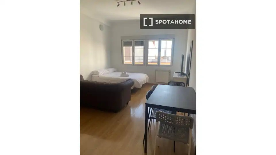 Zimmer in Embajadores - Lavapiés