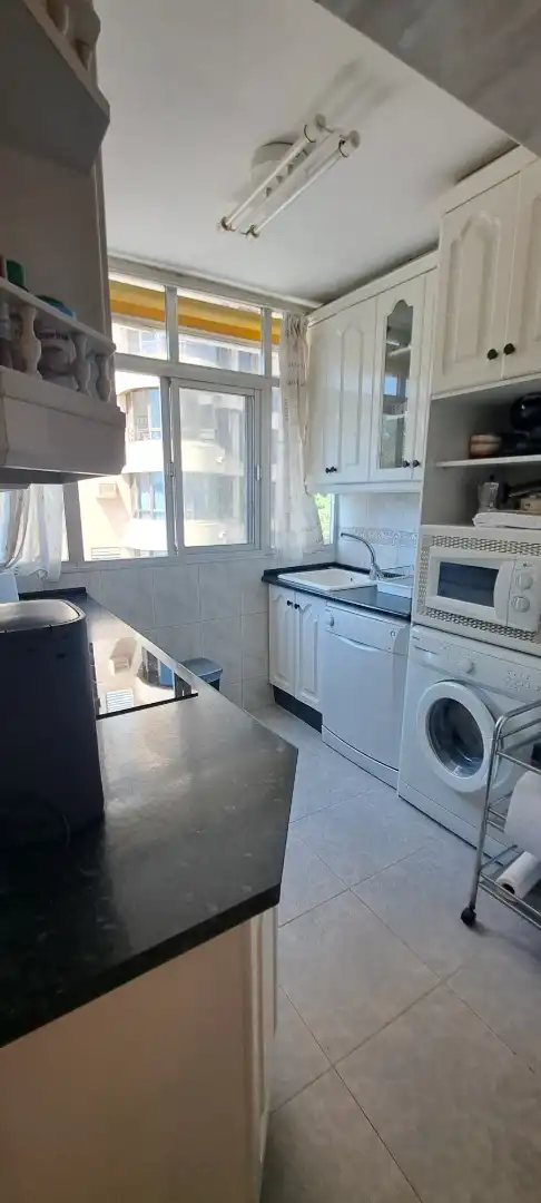 Cocina de Piso de alquiler en Marbella con Calefacción, Terraza y Amueblado