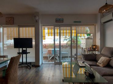 Apartamento con piscina en venta en CAP LLEVANT 11