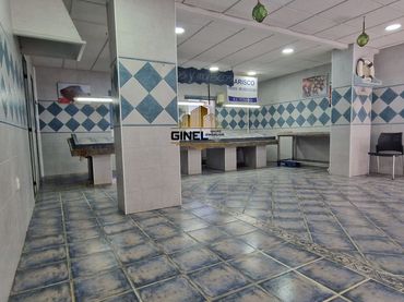 Local comercial de lloguer a Avda de Madrid - Pº de la Estación