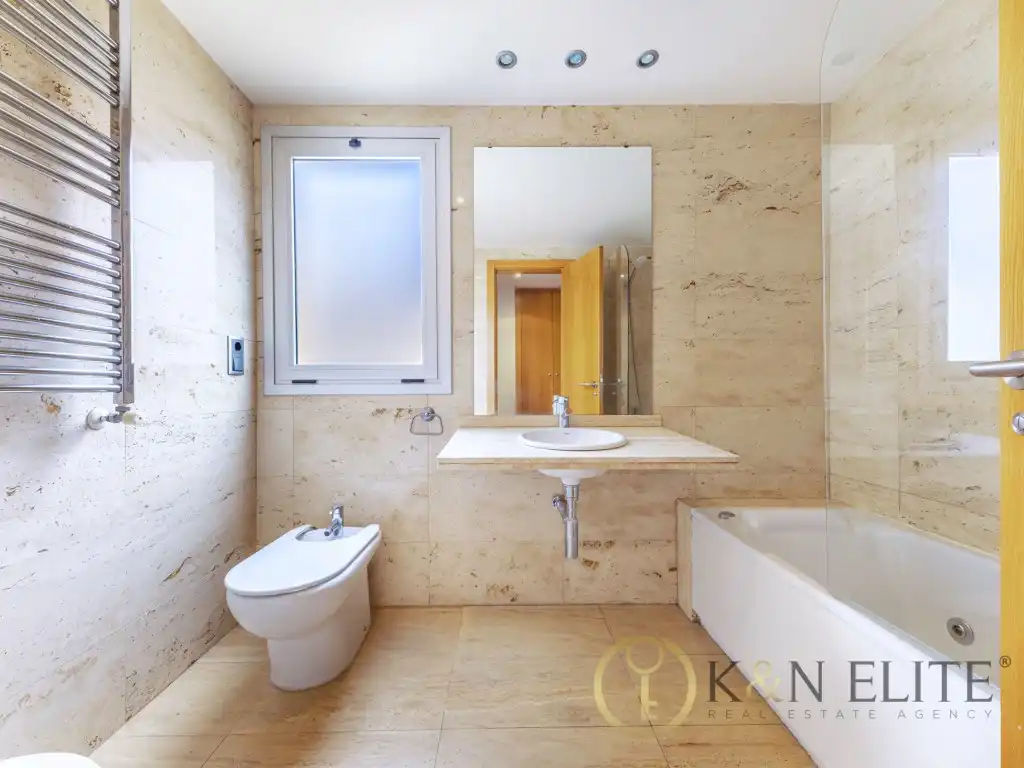 Baño de Ático en venta en Alicante / Alacant con Aire acondicionado y Terraza