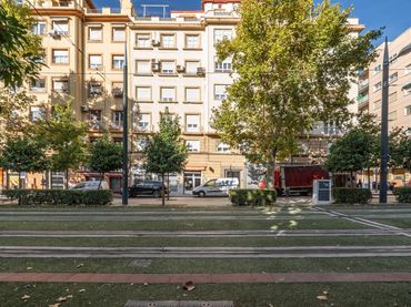 Appartement avec ascenseur à vendre à Avenida AVENIDA DE ANDALUCES 10