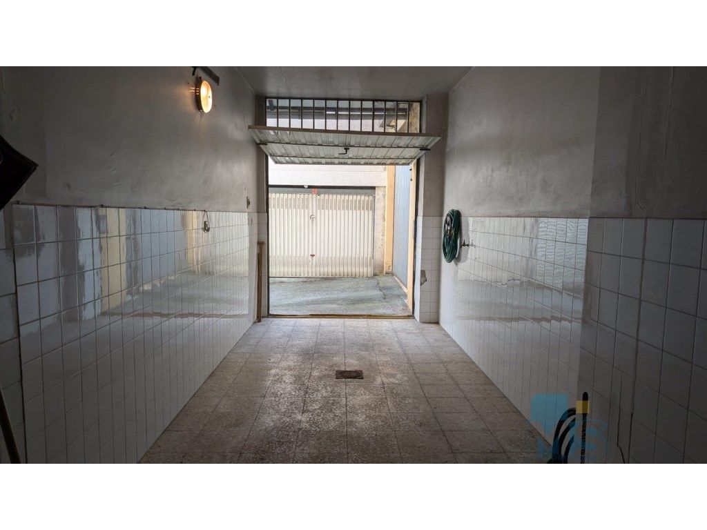 Garage for sale in Irun 