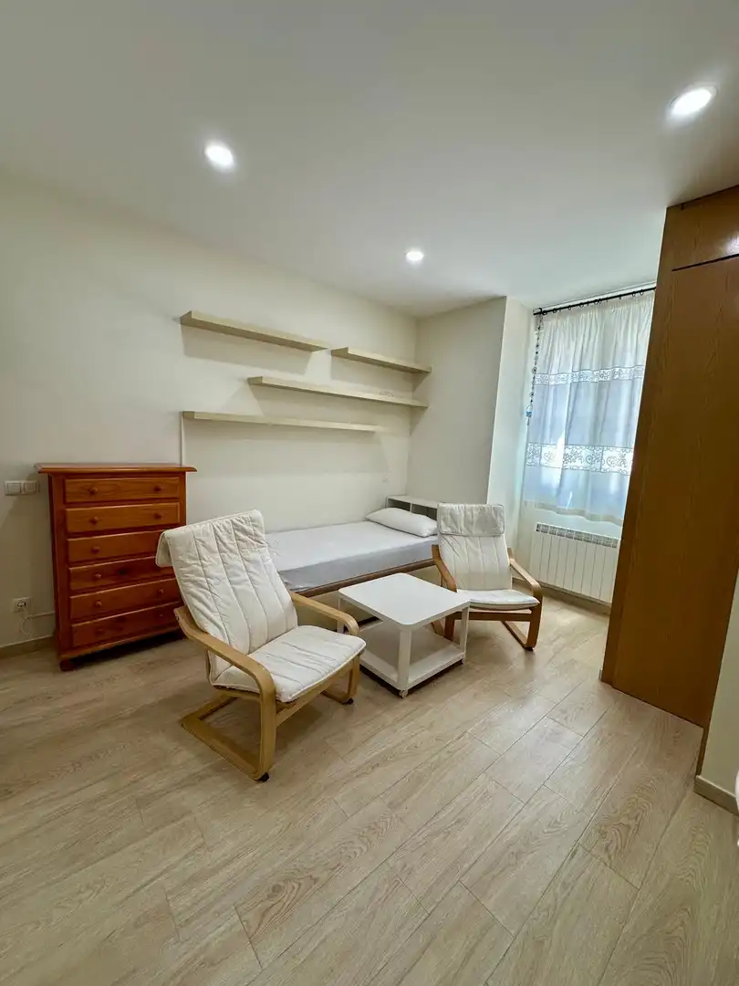 Habitación de Piso de alquiler en Madrid con Aire acondicionado y Calefacción