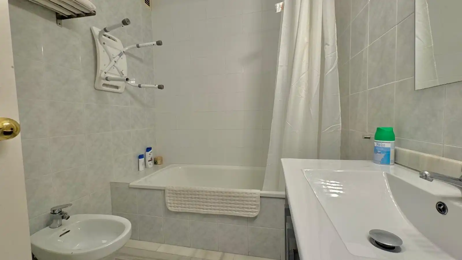 Bany de Casa o xalet en venda en Torremolinos amb Aire condicionat, Calefacció i Jardí privat