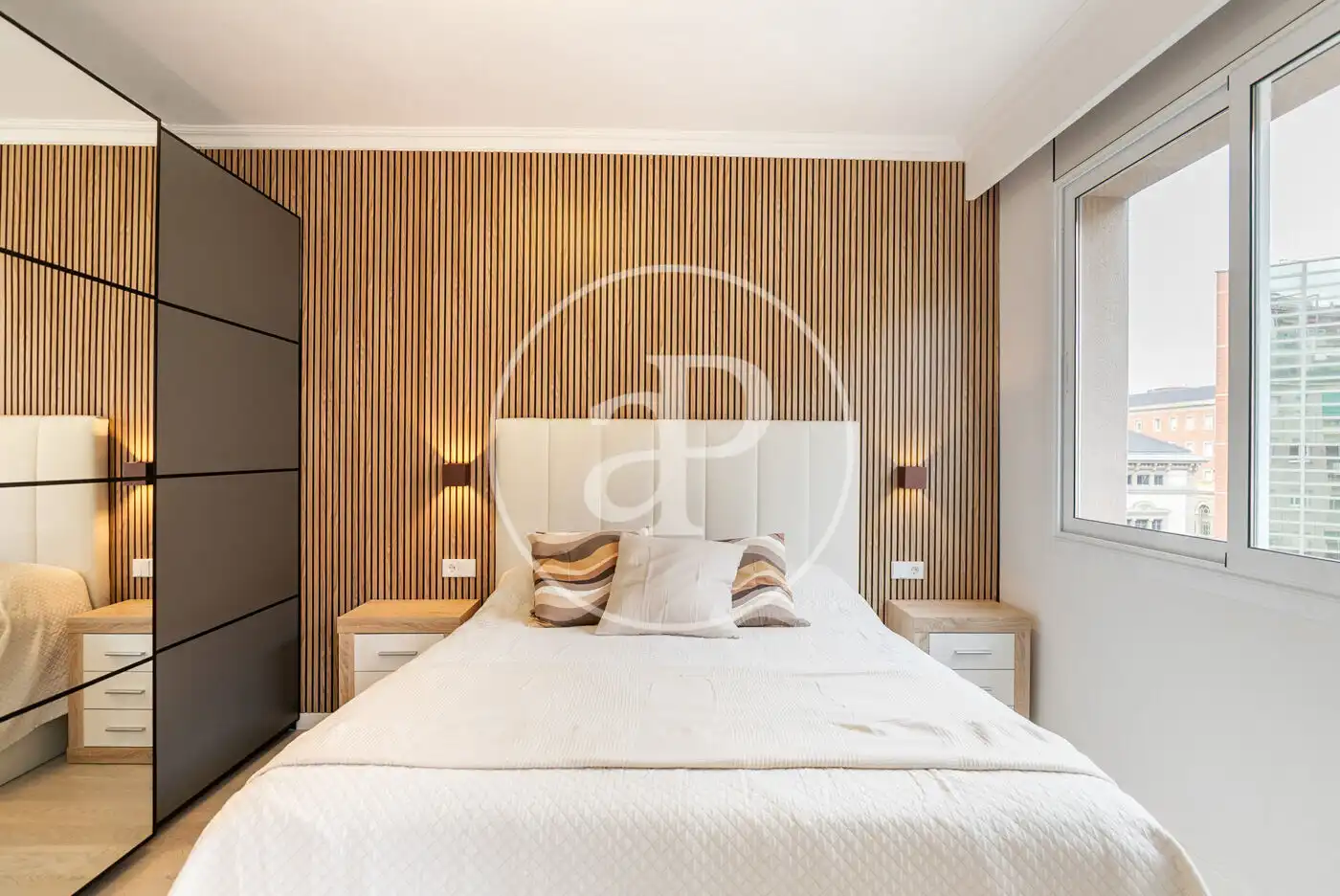 Schlafzimmer von Wohnung zum Verkauf in Barcelona mit Klimaanlage, Heizung und Möbliert