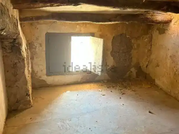 Casa adosada en venda en Ariño amb Moblat