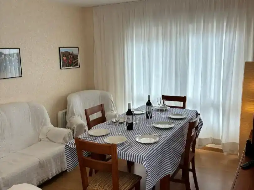 Comedor de Piso en venta en Corcubión con Parquet y Amueblado