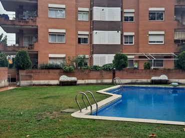Erdgeschosswohnung mit Pool zum Verkauf in Cardedeu