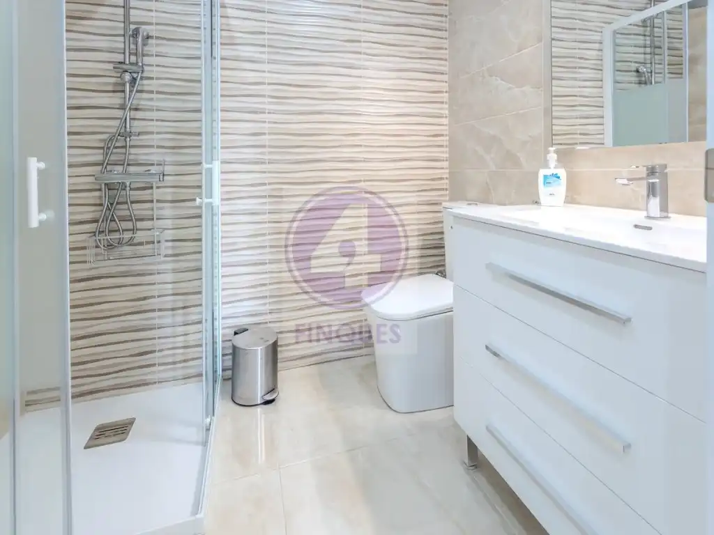 Bathroom of Houses for sale in Castell d'Aro, Platja d'Aro i s'Agaró