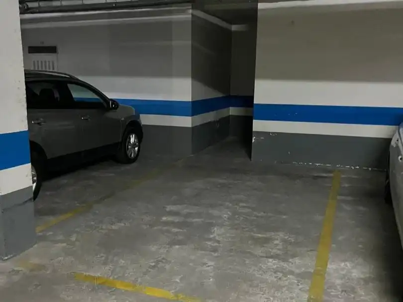 Aparcament en venda a C/ Calatayud 31