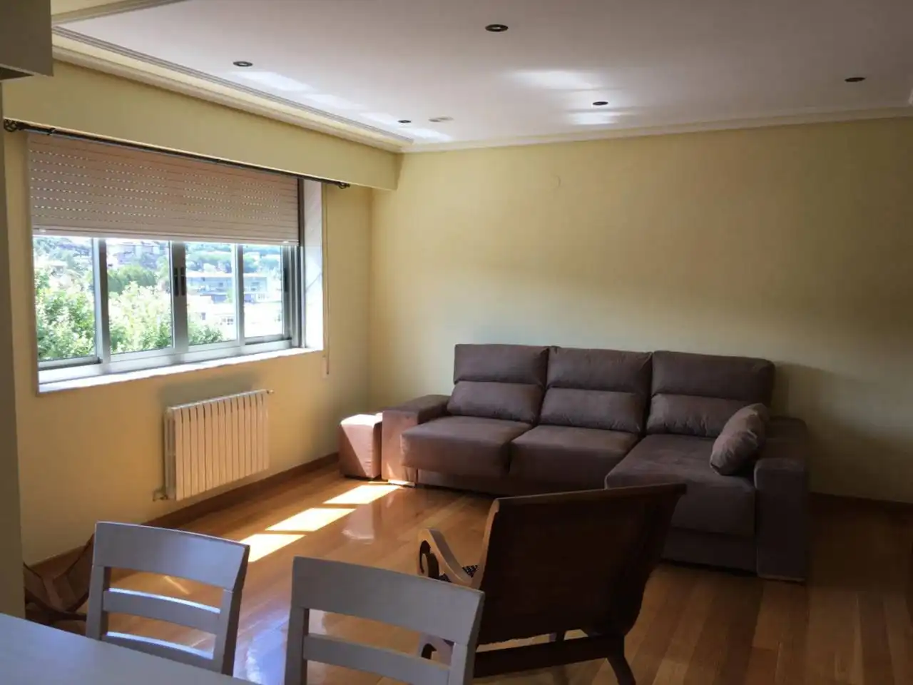 Sala d'estar de Dúplex en venda en Ourense Capital  amb Calefacció, Moblat i Balcó