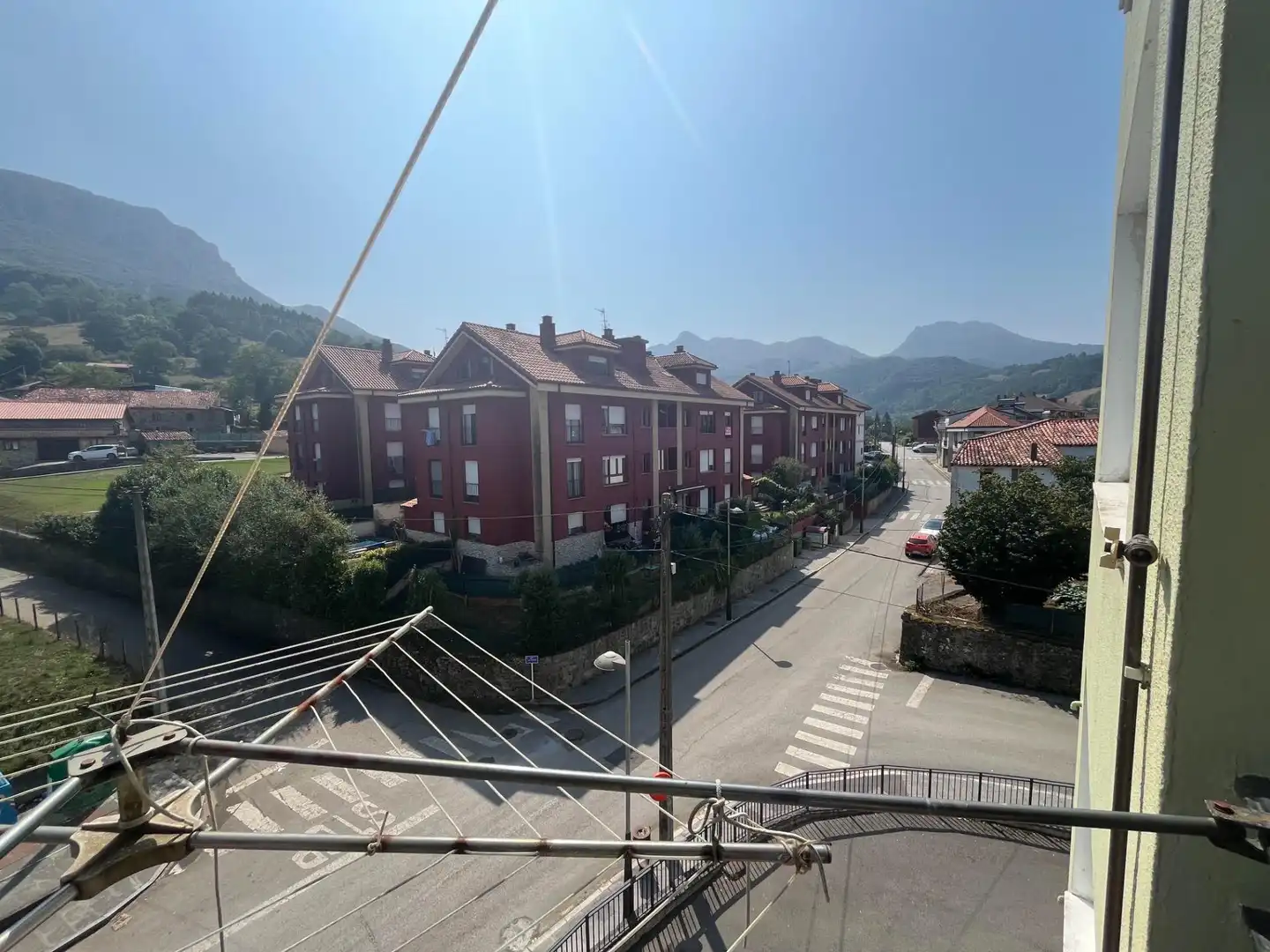 Vista exterior de Pis en venda en Ramales de la Victoria amb Terrassa i Moblat