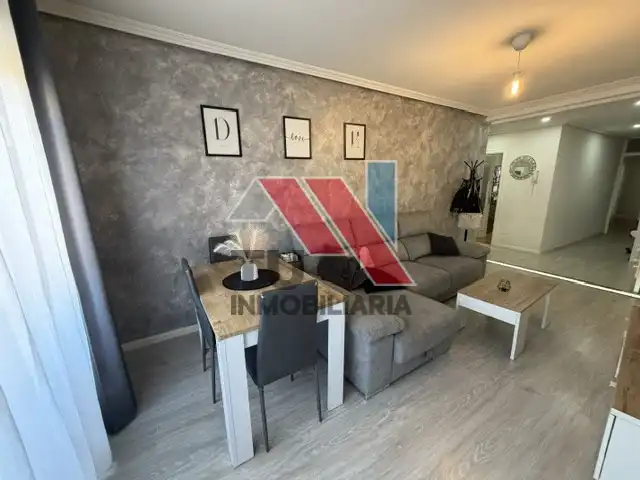 Sala de estar de Piso en venta en Fuensalida con Aire acondicionado, Calefacción y Parquet