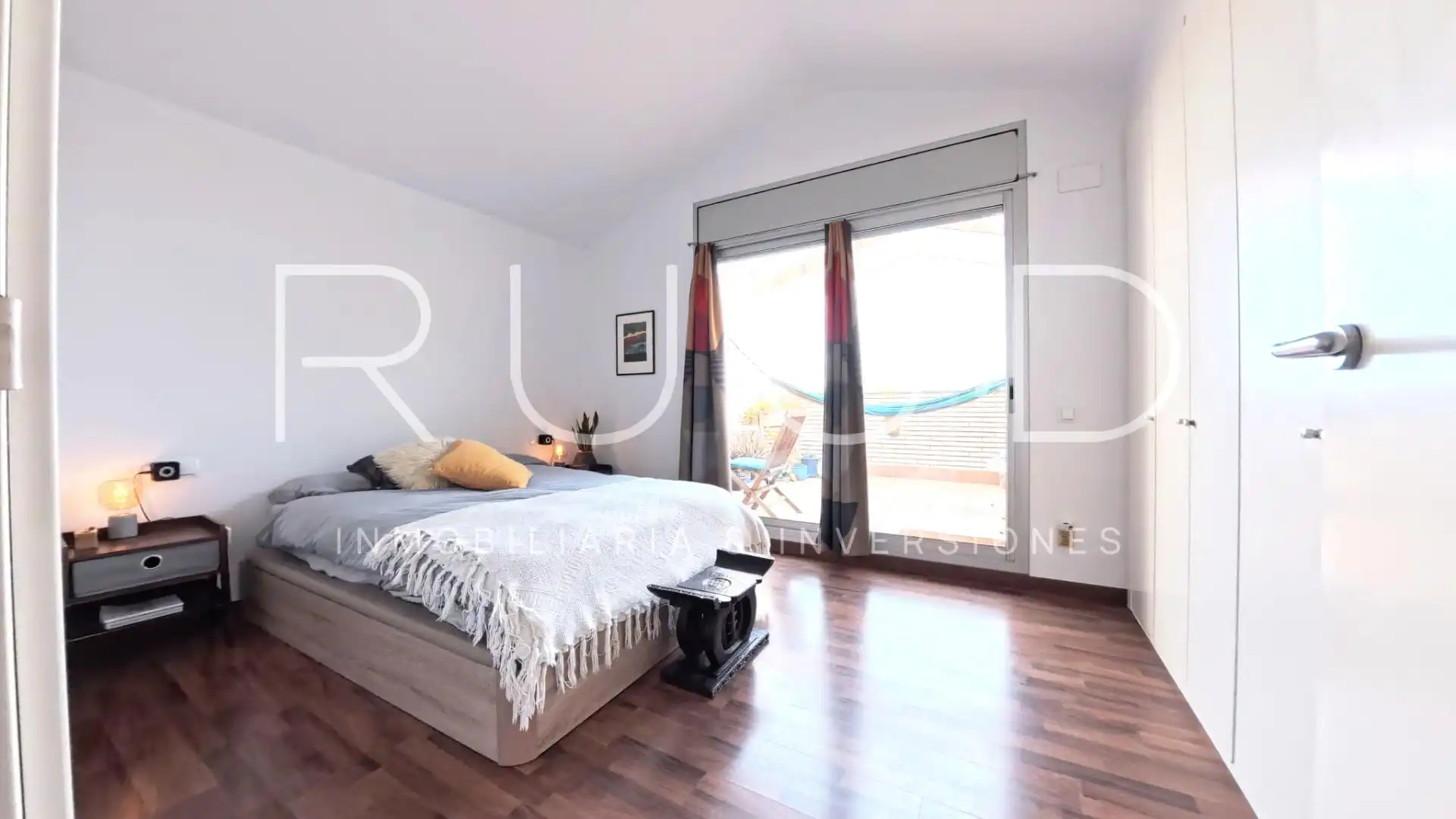 Bedroom of Duplexes for sale in Castelldefels  with Air Conditioner, Heating and Parquet flooring