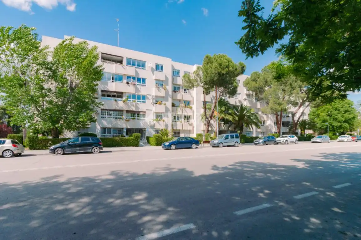 Vista exterior de Piso en venta en Madrid