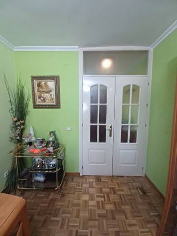 Piso en Venta en Calle Francisco Collantes de Terán en Barrio León