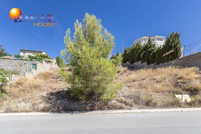 Terreno residencial en Venta en Calle de la Cueva del Olo, 143 en Cumbres Verdes