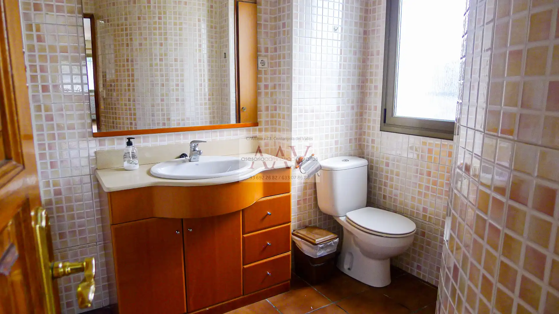 Baño de Casa o chalet en venta en Cerdanyola del Vallès con Calefacción, Jardín privado y Terraza