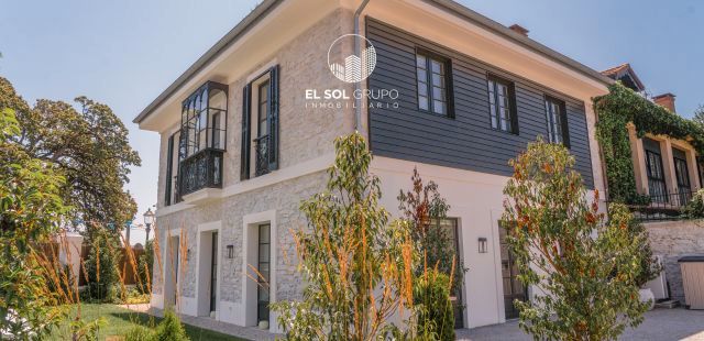 Vista exterior de Casa o chalet en venta en Gijón  con Aire acondicionado, Calefacción y Jardín privado
