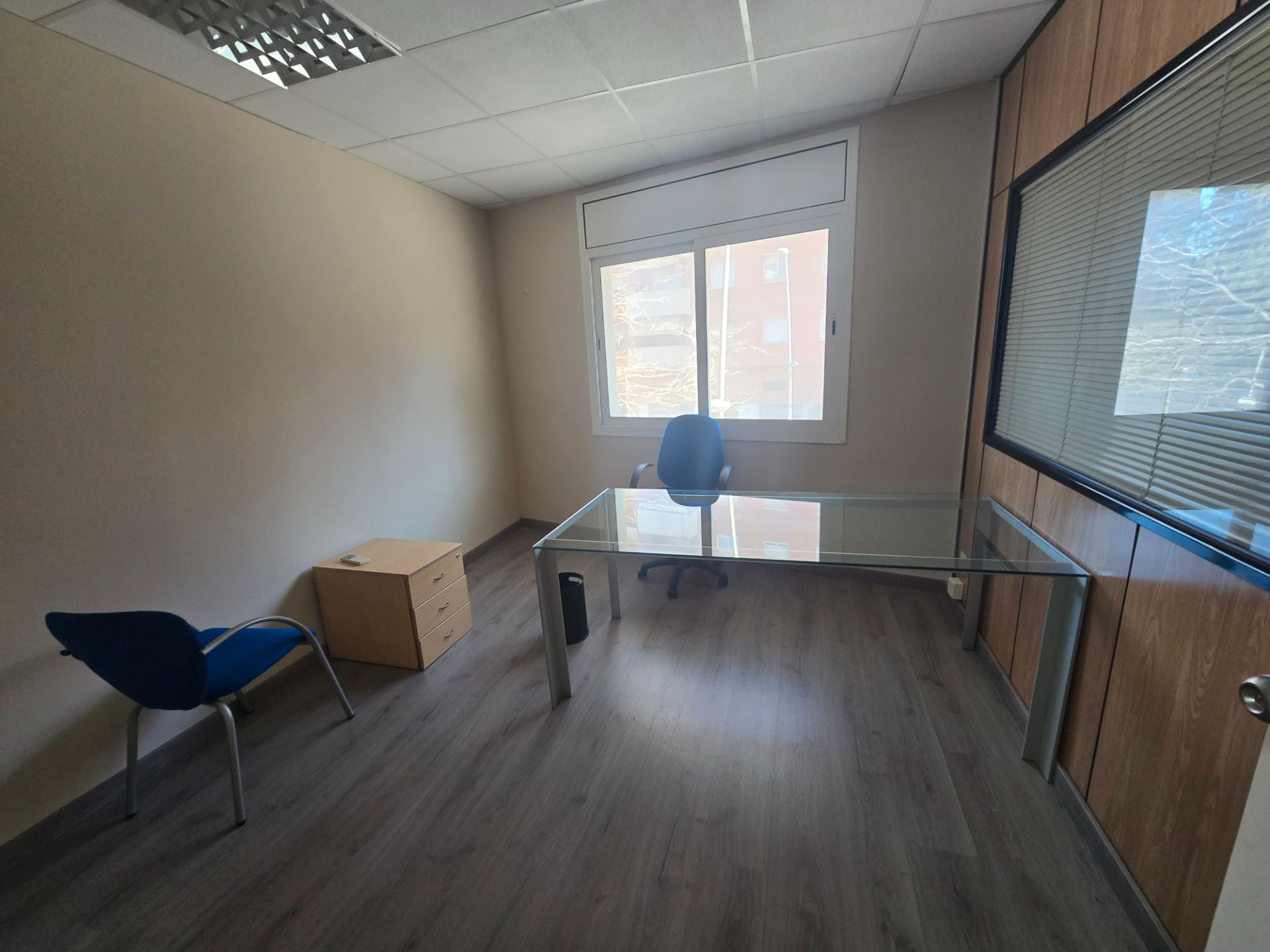 Oficina de lloguer en  Barcelona Capital amb Aire condicionat, Calefacció i Moblat