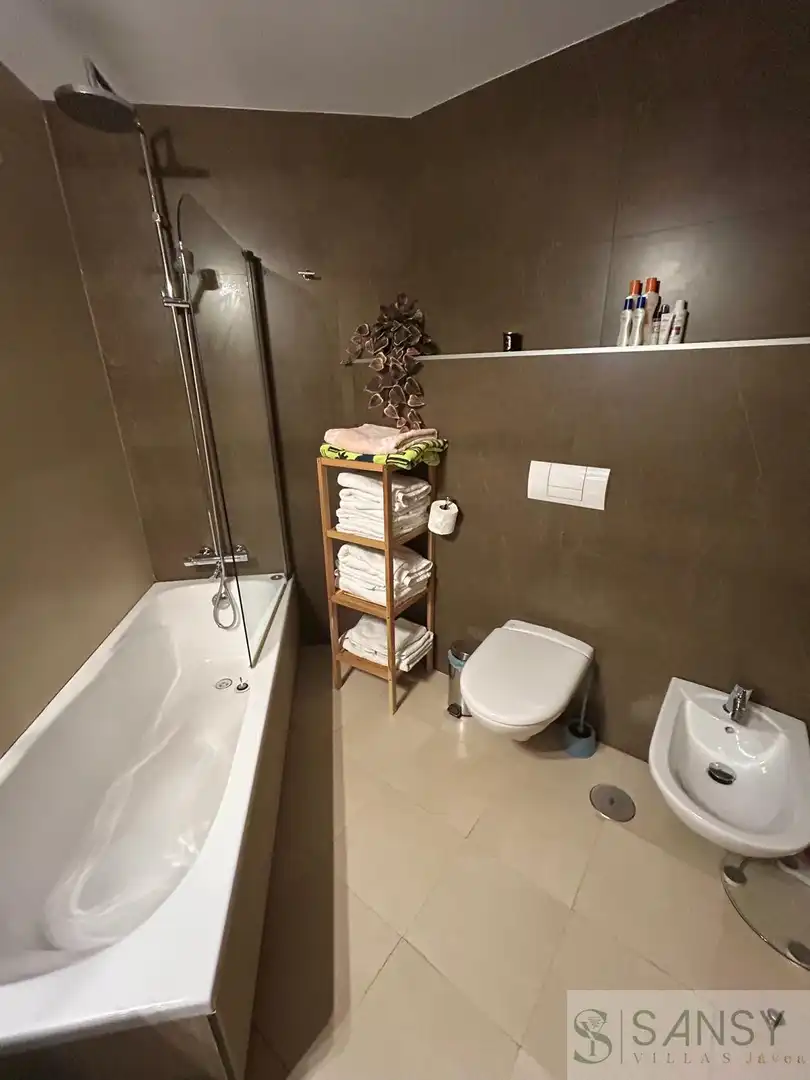 Bany de Apartament de lloguer en Jávea / Xàbia amb Aire condicionat, Calefacció i Terrassa