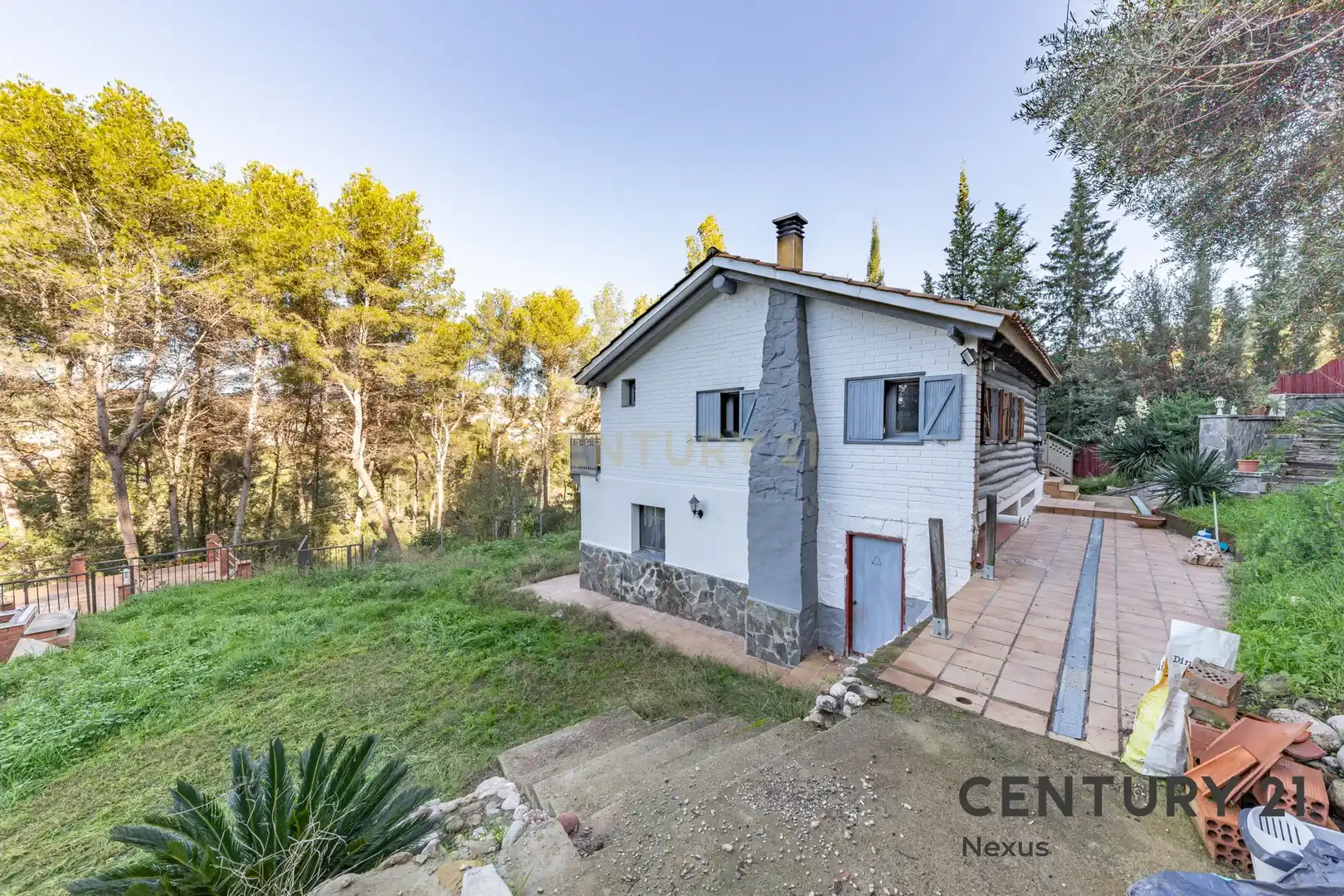 Vista exterior de Casa o xalet en venda en Piera amb Jardí privat, Traster i Moblat