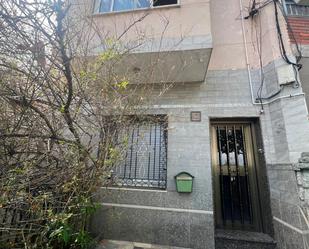 Vista exterior de Casa o xalet en venda en Terrassa amb Calefacció, Jardí privat i Terrassa