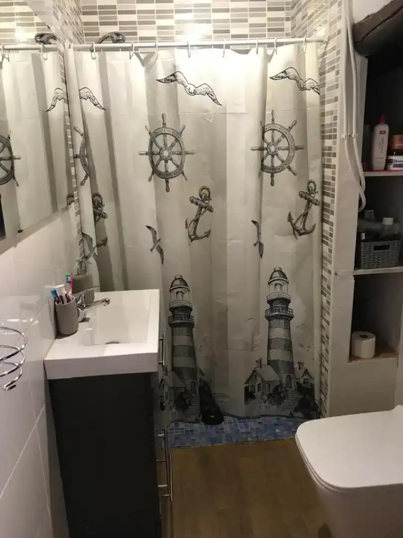 Baño de Casa adosada de alquiler en Benavides con Jardín privado, Parquet y Amueblado
