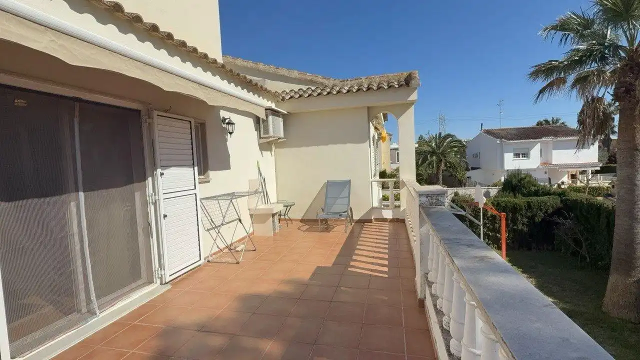 Terraza de Casa o chalet en venta en L'Eliana con Aire acondicionado, Calefacción y Jardín privado