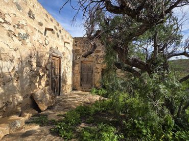 Casa rústica amb jardí en venda a Loma la Mina
