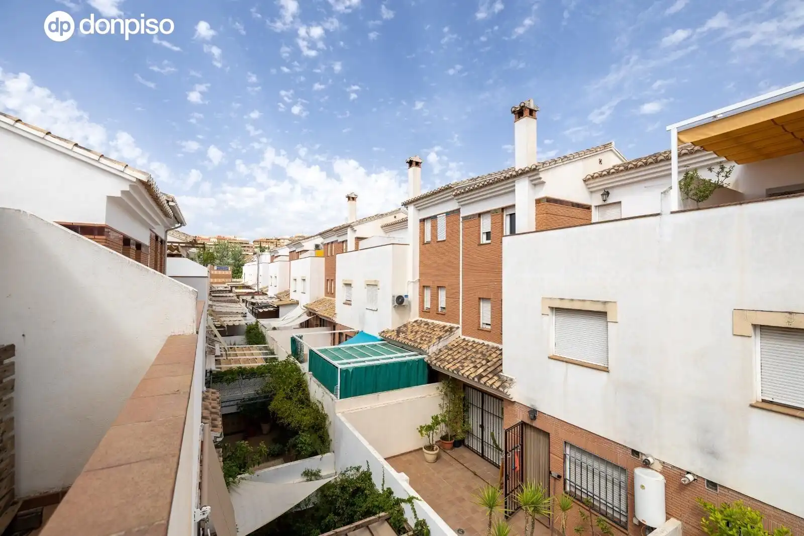 Exterior view of Houses for sale in Granada  with Air Conditioner, Heating and Terrace